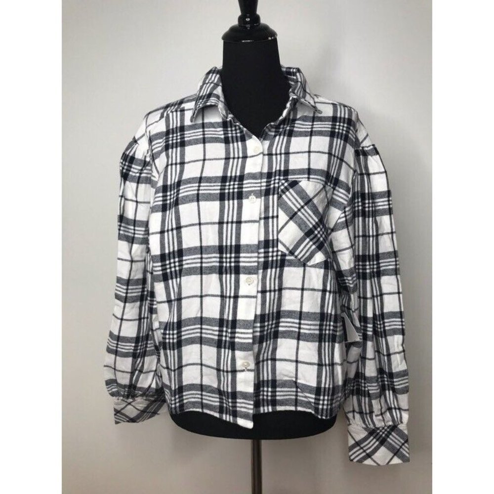 BP Womens Button Front Shirt Ivory Black Plaid Long Sleeve Collared Pocket S New